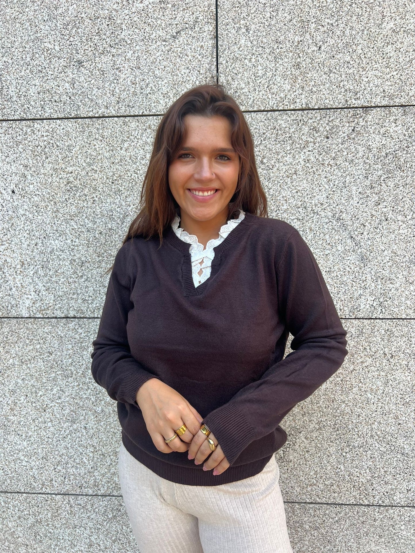 CAMISOLA COM GOLA BORDADA